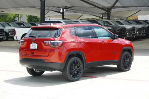 More photos of 2026 Jeep Compass Latitude at Roger Williams Chrysler Dodge Jeep Ram, TX