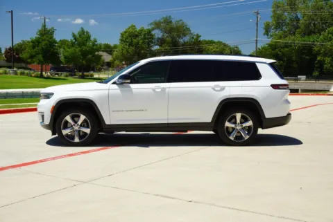 Photos of 2021 Jeep Grand Cherokee L Limited for sale in Weatherford, TX at Roger Williams Chrysler Dodge Jeep Ram