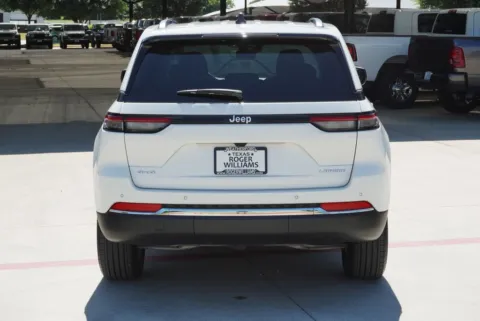 More photos of 2025 Jeep Grand Cherokee Laredo X at Roger Williams Chrysler Dodge Jeep Ram, TX