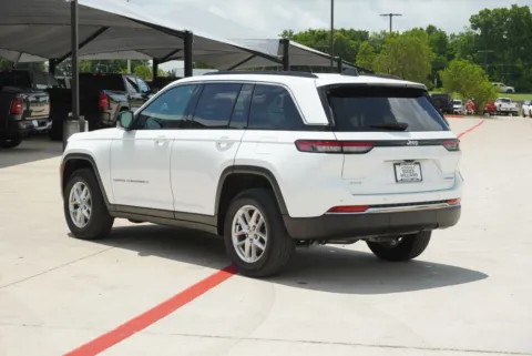 Another view of 2025 Jeep Grand Cherokee Laredo X for sale in Weatherford, TX at Roger Williams Chrysler Dodge Jeep Ram