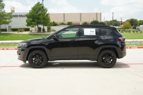 Photos of 2026 Jeep Compass Latitude for sale in Weatherford, TX at Roger Williams Chrysler Dodge Jeep Ram