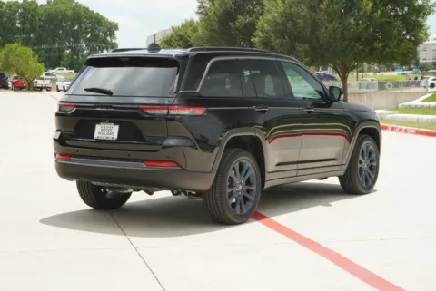 More photos of 2026 Jeep Grand Cherokee 85th Anniversary Edition at Roger Williams Chrysler Dodge Jeep Ram, TX