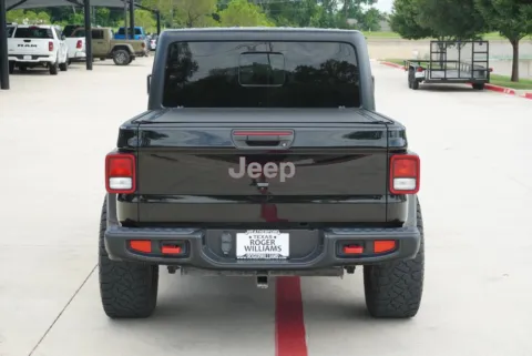 More photos of 2023 Jeep Gladiator Rubicon at Roger Williams Chrysler Dodge Jeep Ram, TX