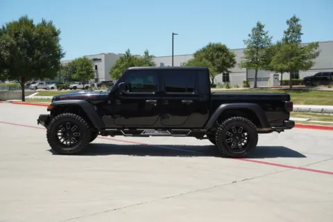 Photos of 2023 Jeep Gladiator Rubicon for sale in Weatherford, TX at Roger Williams Chrysler Dodge Jeep Ram
