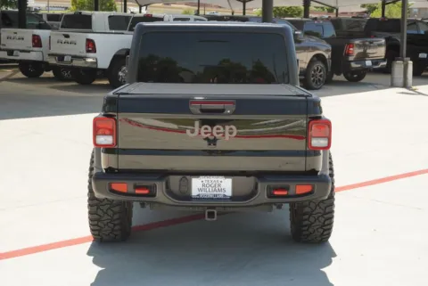 More photos of 2023 Jeep Gladiator Rubicon at Roger Williams Chrysler Dodge Jeep Ram, TX
