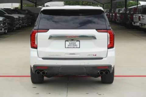 More photos of 2022 GMC Yukon AT4 at Roger Williams Chrysler Dodge Jeep Ram, TX