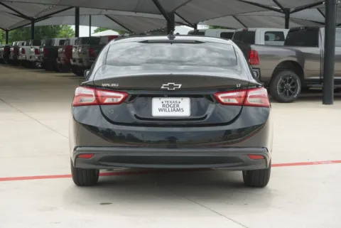 More photos of 2022 Chevrolet Malibu LT at Roger Williams Chrysler Dodge Jeep Ram, TX