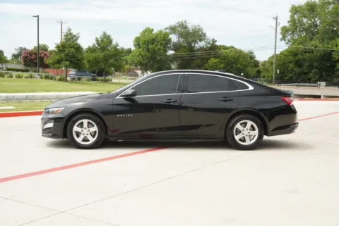 Photos of 2022 Chevrolet Malibu LT for sale in Weatherford, TX at Roger Williams Chrysler Dodge Jeep Ram