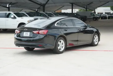 More photos of 2022 Chevrolet Malibu LT at Roger Williams Chrysler Dodge Jeep Ram, TX