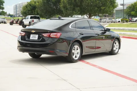 More photos of 2022 Chevrolet Malibu LT at Roger Williams Chrysler Dodge Jeep Ram, TX