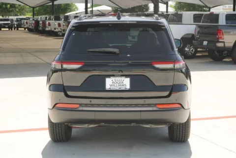More photos of 2026 Jeep Grand Cherokee Laredo Altitude at Roger Williams Chrysler Dodge Jeep Ram, TX