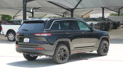 More photos of 2026 Jeep Grand Cherokee Laredo Altitude at Roger Williams Chrysler Dodge Jeep Ram, TX