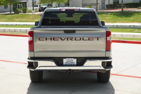 More photos of 2023 Chevrolet Silverado 1500 LT at Roger Williams Chrysler Dodge Jeep Ram, TX