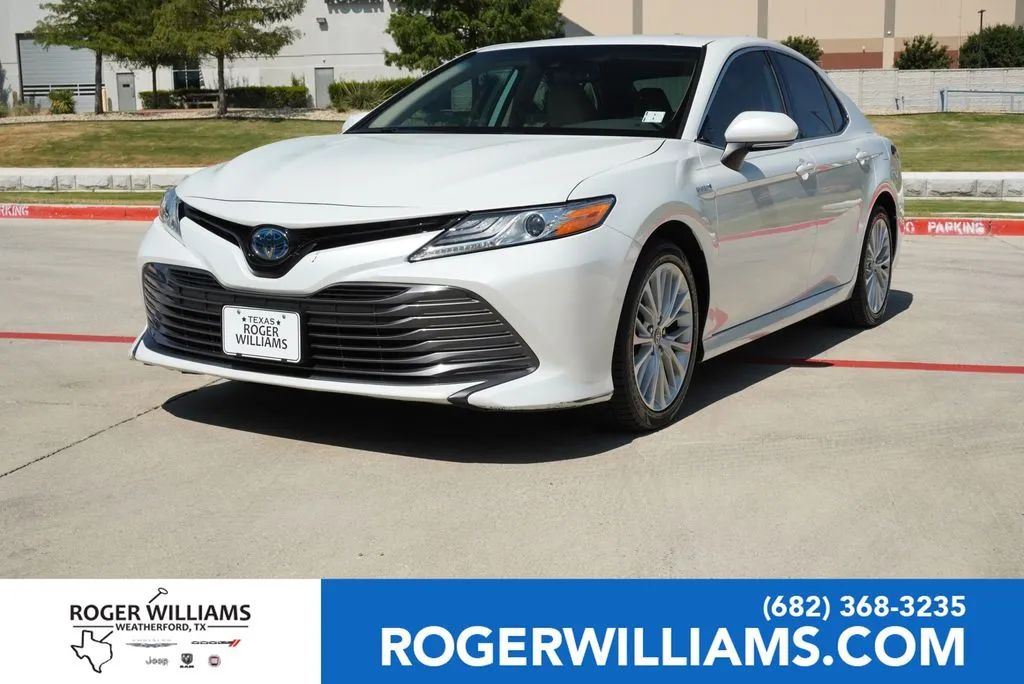 Unknown 2020 Toyota Camry Hybrid XLE for sale in Weatherford, TX