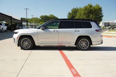 Photos of 2025 Jeep Grand Cherokee L Summit for sale in Weatherford, TX at Roger Williams Chrysler Dodge Jeep Ram