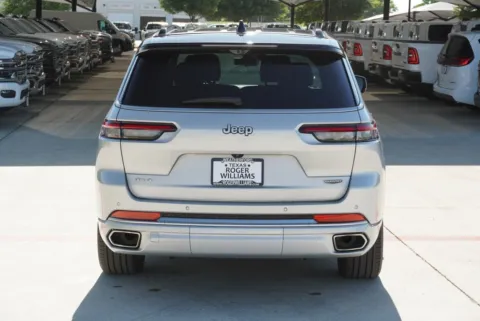 More photos of 2025 Jeep Grand Cherokee L Summit at Roger Williams Chrysler Dodge Jeep Ram, TX