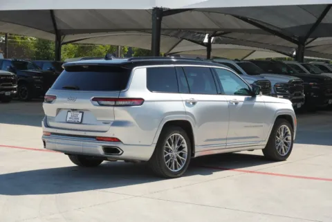 More photos of 2025 Jeep Grand Cherokee L Summit at Roger Williams Chrysler Dodge Jeep Ram, TX