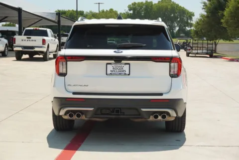 More photos of 2025 Ford Explorer Platinum at Roger Williams Chrysler Dodge Jeep Ram, TX