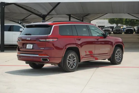 More photos of 2024 Jeep Grand Cherokee L Overland at Roger Williams Chrysler Dodge Jeep Ram, TX