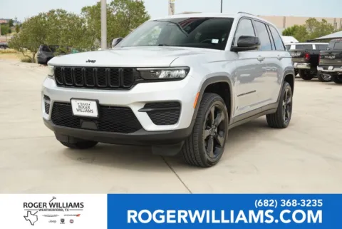 Silver 2022 Jeep Grand Cherokee Altitude for sale in Weatherford, TX