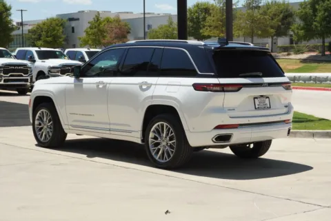Another view of 2023 Jeep Grand Cherokee Summit for sale in Weatherford, TX at Roger Williams Chrysler Dodge Jeep Ram