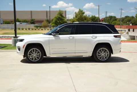 Photos of 2023 Jeep Grand Cherokee Summit for sale in Weatherford, TX at Roger Williams Chrysler Dodge Jeep Ram