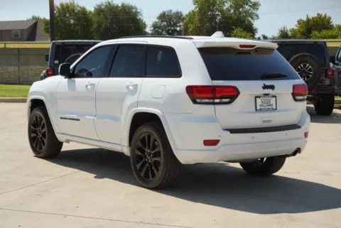 Another view of 2019 Jeep Grand Cherokee Altitude for sale in Weatherford, TX at Roger Williams Chrysler Dodge Jeep Ram