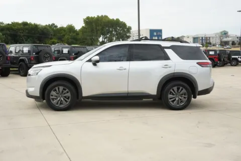 Photos of 2023 Nissan Pathfinder SV for sale in Weatherford, TX at Roger Williams Chrysler Dodge Jeep Ram