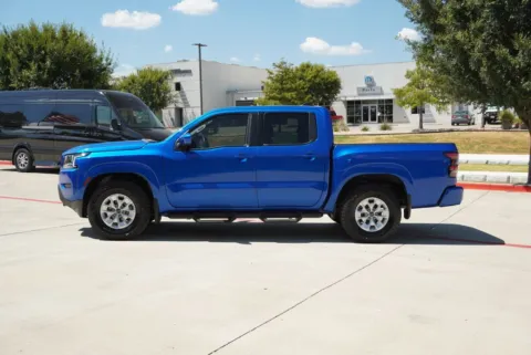 Photos of 2024 Nissan Frontier SV for sale in Weatherford, TX at Roger Williams Chrysler Dodge Jeep Ram