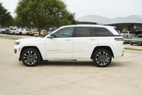 Photos of 2023 Jeep Grand Cherokee Overland for sale in Weatherford, TX at Roger Williams Chrysler Dodge Jeep Ram