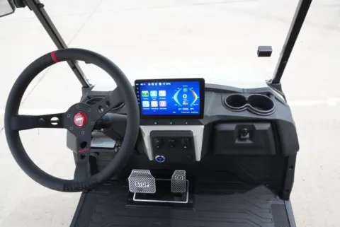 More photos of 2026 ICON I40L FORWARD FACING at Roger Williams Chrysler Dodge Jeep Ram, TX