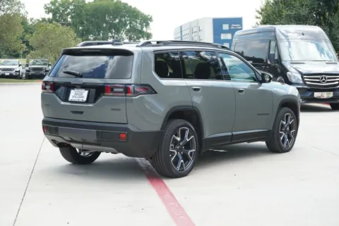 More photos of 2026 Jeep Cherokee Overland at Roger Williams Chrysler Dodge Jeep Ram, TX