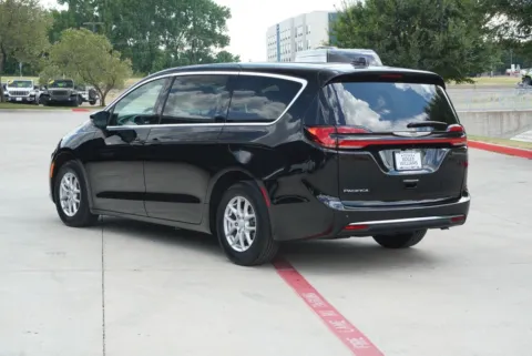 Another view of 2026 Chrysler Pacifica Select for sale in Weatherford, TX at Roger Williams Chrysler Dodge Jeep Ram