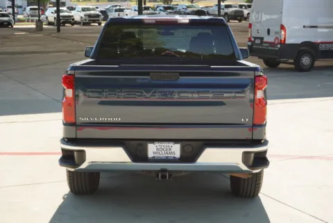 More photos of 2021 Chevrolet Silverado 1500 LT at Roger Williams Chrysler Dodge Jeep Ram, TX