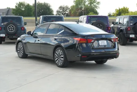 Another view of 2024 Nissan Altima 2.5 SV for sale in Weatherford, TX at Roger Williams Chrysler Dodge Jeep Ram