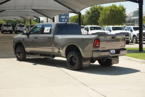 More photos of 2027 Ram 3500 Lone Star at Roger Williams Chrysler Dodge Jeep Ram, TX