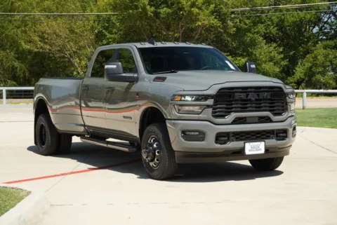 More photos of 2027 Ram 3500 Lone Star at Roger Williams Chrysler Dodge Jeep Ram, TX
