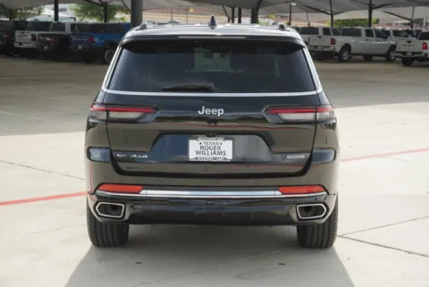 More photos of 2022 Jeep Grand Cherokee L Overland at Roger Williams Chrysler Dodge Jeep Ram, TX