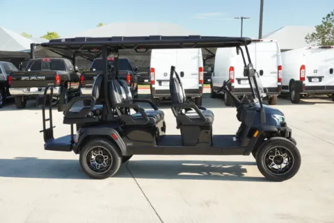 More photos of 2026 ICON 160L at Roger Williams Chrysler Dodge Jeep Ram, TX