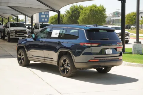 Another view of 2027 Jeep Grand Cherokee L Limited for sale in Weatherford, TX at Roger Williams Chrysler Dodge Jeep Ram