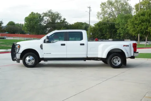 Photos of 2020 Ford Super Duty F-350 DRW XL for sale in Weatherford, TX at Roger Williams Chrysler Dodge Jeep Ram