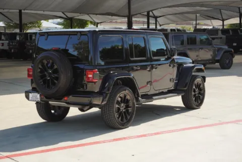 More photos of 2020 Jeep Wrangler Unlimited Sahara High Altitude at Roger Williams Chrysler Dodge Jeep Ram, TX