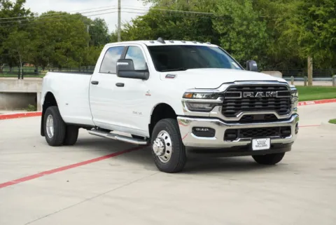 More photos of 2027 Ram 3500 Lone Star at Roger Williams Chrysler Dodge Jeep Ram, TX