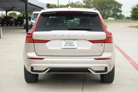 More photos of 2024 Volvo XC60 Ultimate Dark Theme at Roger Williams Chrysler Dodge Jeep Ram, TX