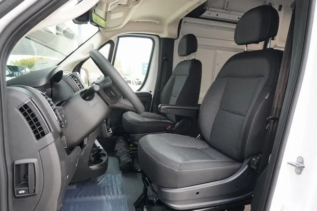 2025 Ram ProMaster 3500 photo 4