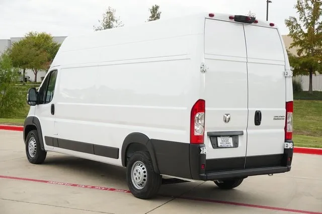 2025 Ram ProMaster 3500 photo 9
