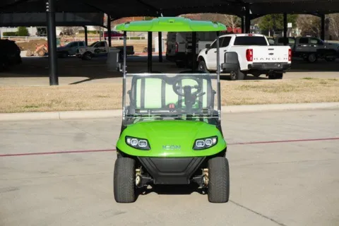 More photos of 2023 ICON I40 at Roger Williams Chrysler Dodge Jeep Ram, TX