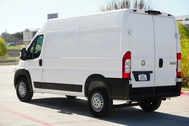 2025 Ram ProMaster 1500 photo 8