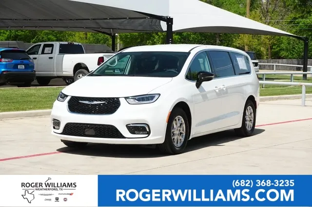 White 2024 Chrysler Pacifica Touring L for sale in Weatherford, TX