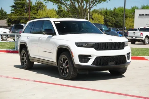 More photos of 2025 Jeep Grand Cherokee Altitude X at Roger Williams Chrysler Dodge Jeep Ram, TX
